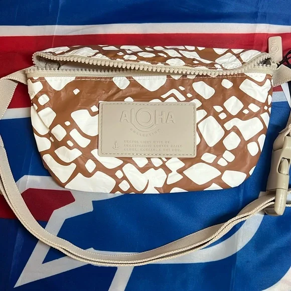 ALOHA Collection Textile Cone hip pack - Picture 1 of 1